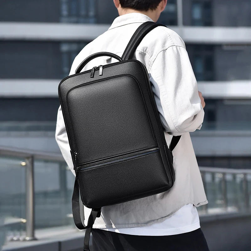 Zaino Uomo in Pelle con Porta USB – Elegante e Funzionale per Ufficio, Viaggi e Laptop