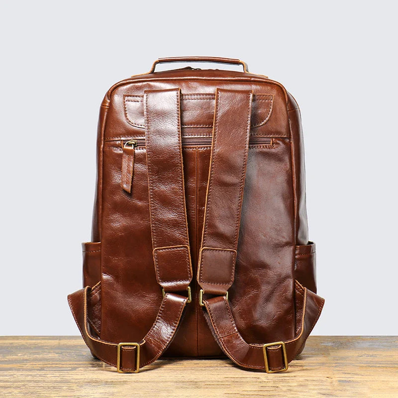Zaino Vintage Uomo in Vera Pelle Cowhide Leathfocus – Crossbody e Backpack per Laptop 15"