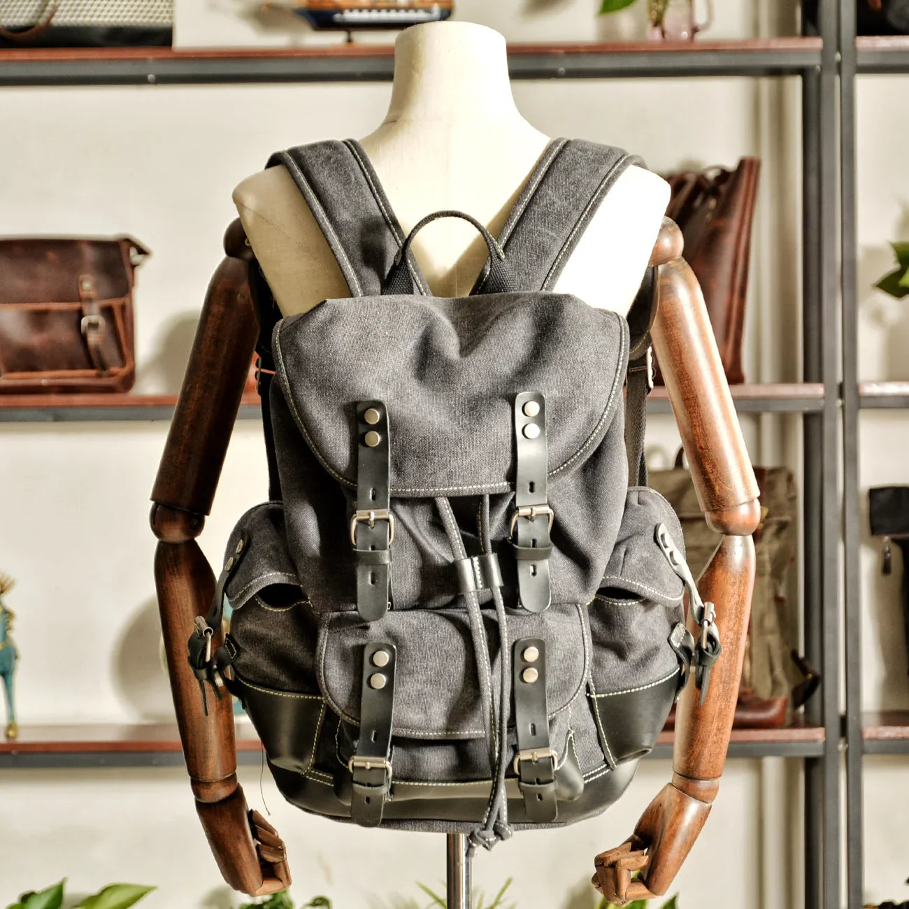 Zaino Uomo Casual in Tela e Pelle – Grande Capacità per Viaggi, Scuola e Attività Outdoor