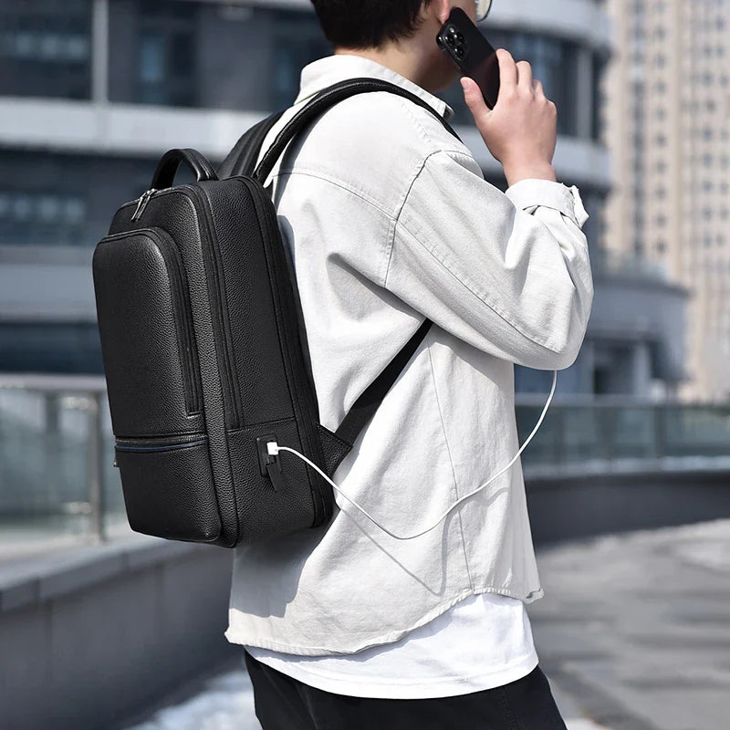 Zaino Uomo in Pelle con Porta USB – Elegante e Funzionale per Ufficio, Viaggi e Laptop