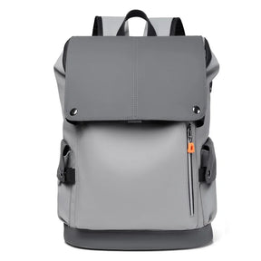 Zaino Uomo in Pelle PU Impermeabile con Porta USB – Grande Capacità per Laptop Business e Vita Urbana