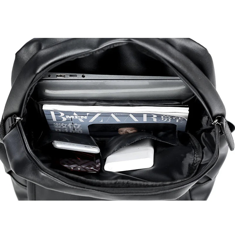 Zaino Uomo in Cuoio Impermeabile con Porta USB – Perfetto per Laptop 14” e Viaggi Casual