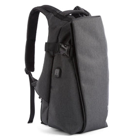 Zaino Uomo in Pelle Impermeabile con Porta USB – Grande Capacità per Laptop, Business e Viaggi