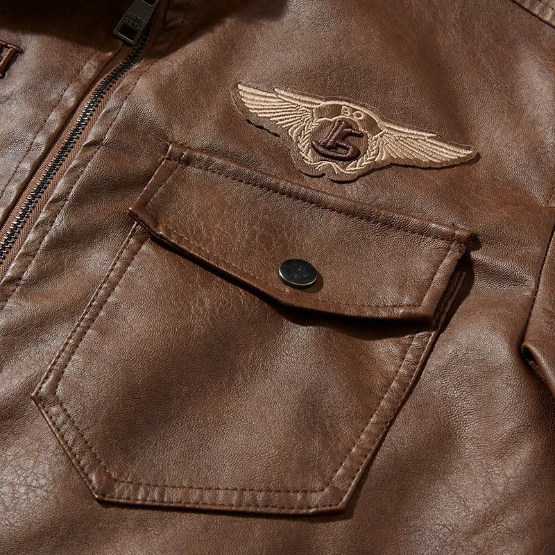 Forza e Stile in una Giacca da Uomo in Vera Pelle – Thompson Baker